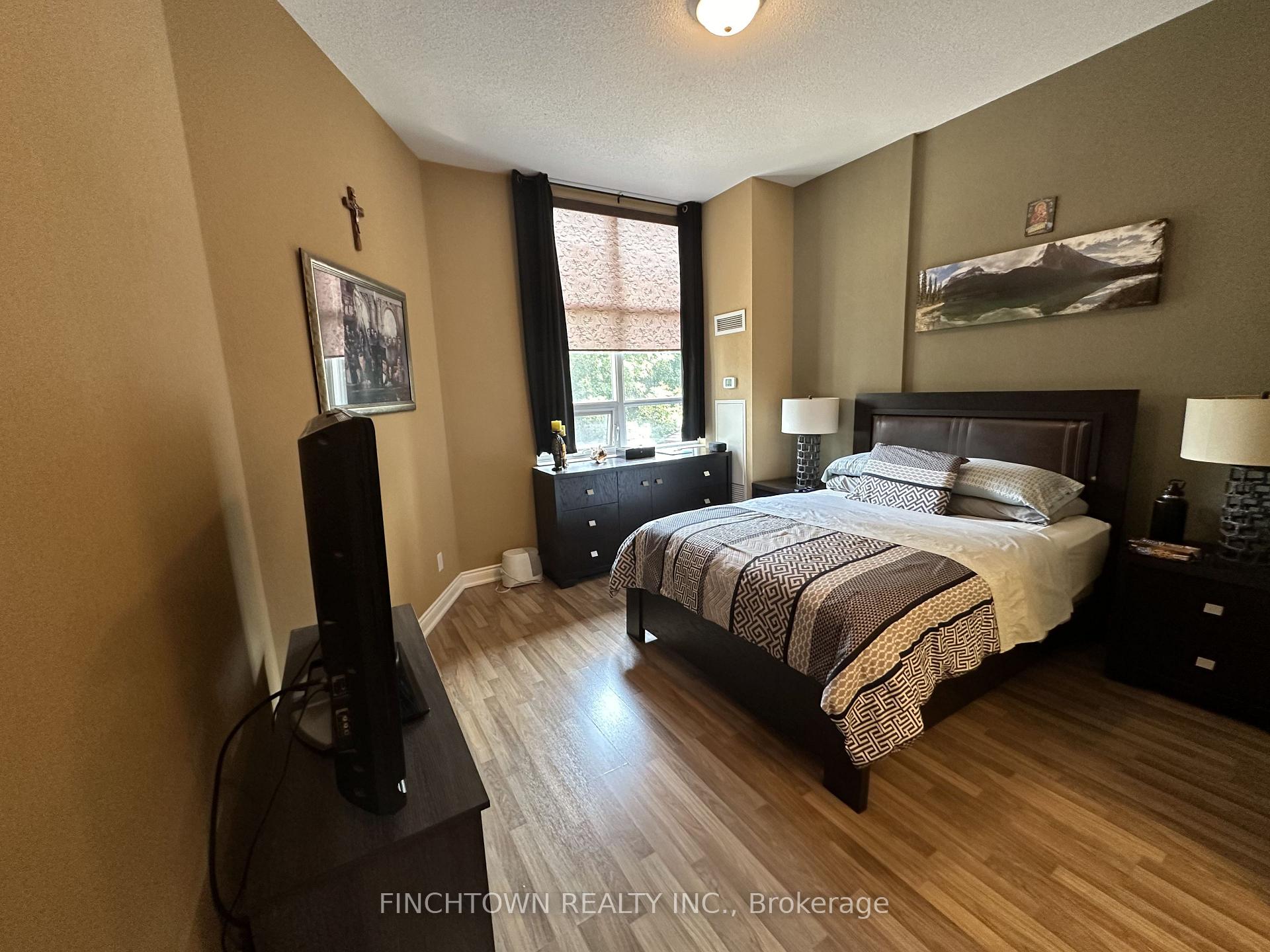 Photo 13 of Unit 111, 9235 Jane Street, Vaughan, Maple — HOMEH