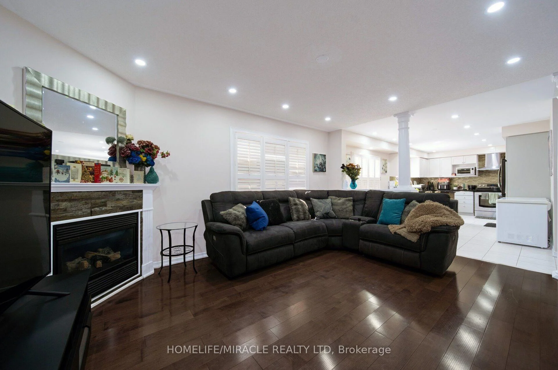 Photo 22 of 55 Mainard Crescent, Brampton, Sandringham-Wellington — HOMEH