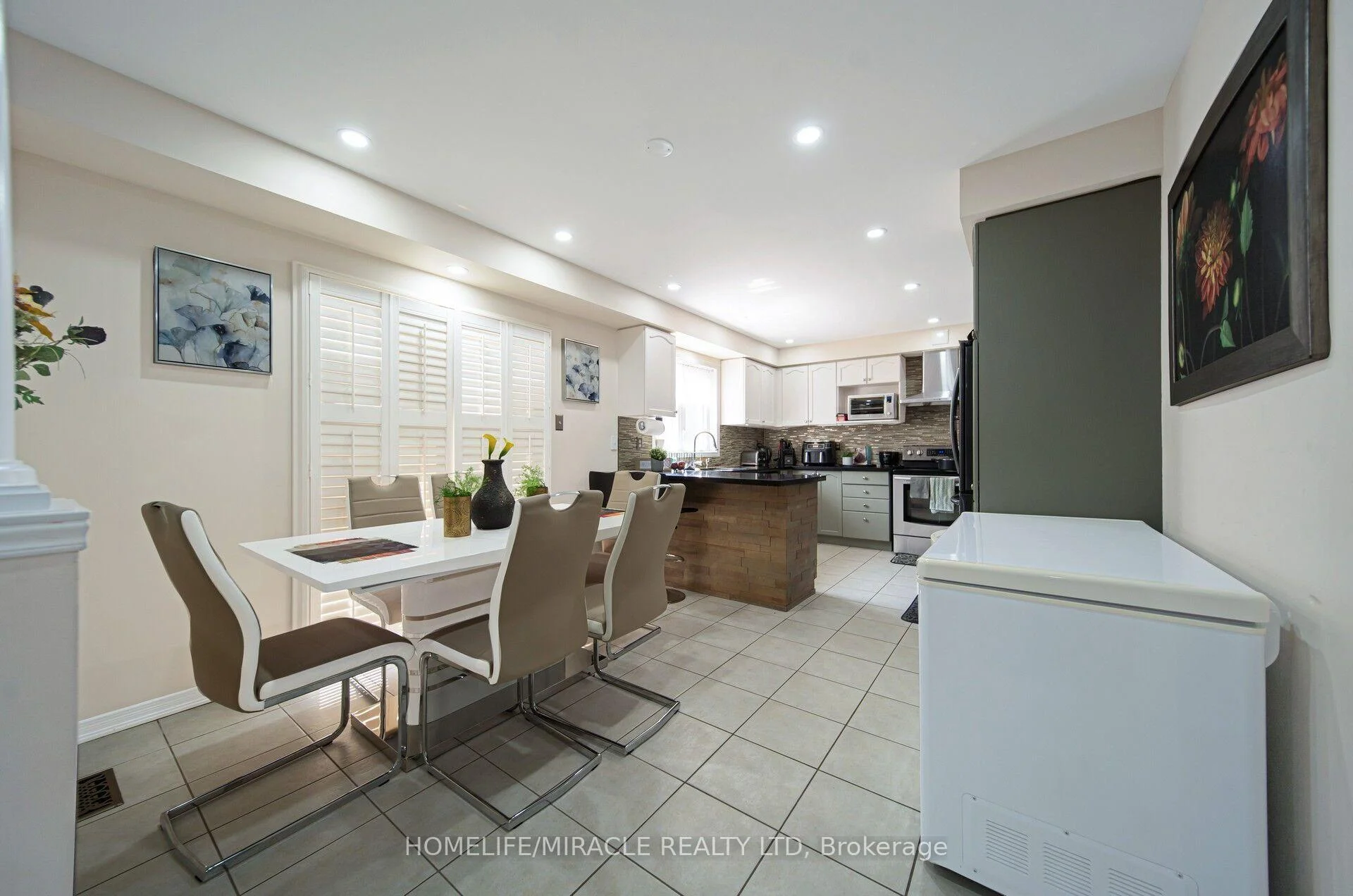 Photo 26 of 55 Mainard Crescent, Brampton, Sandringham-Wellington — HOMEH