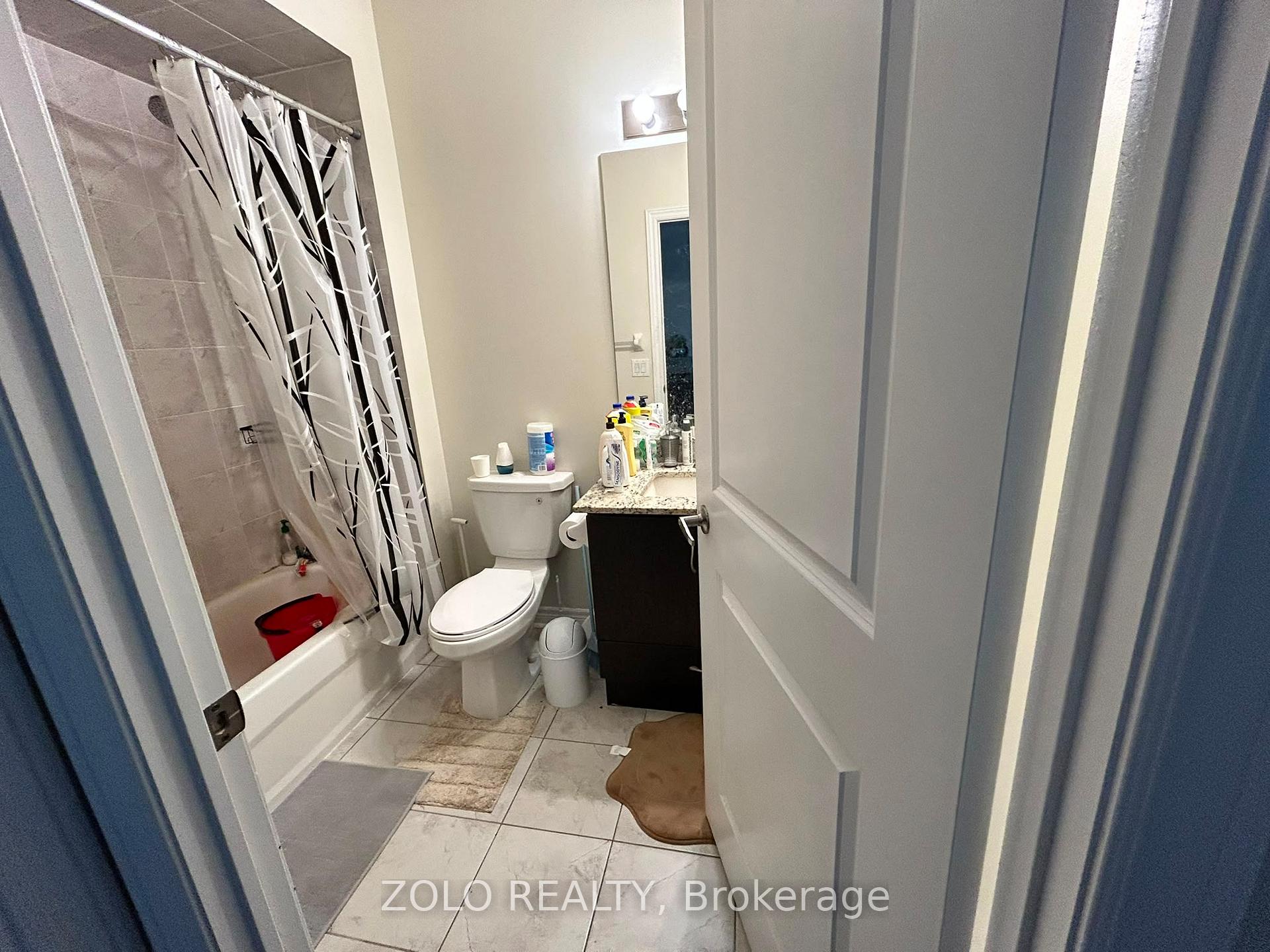 Photo 9 of Unit 713, 39 New Delhi Drive, Markham, Cedarwood — HOMEH