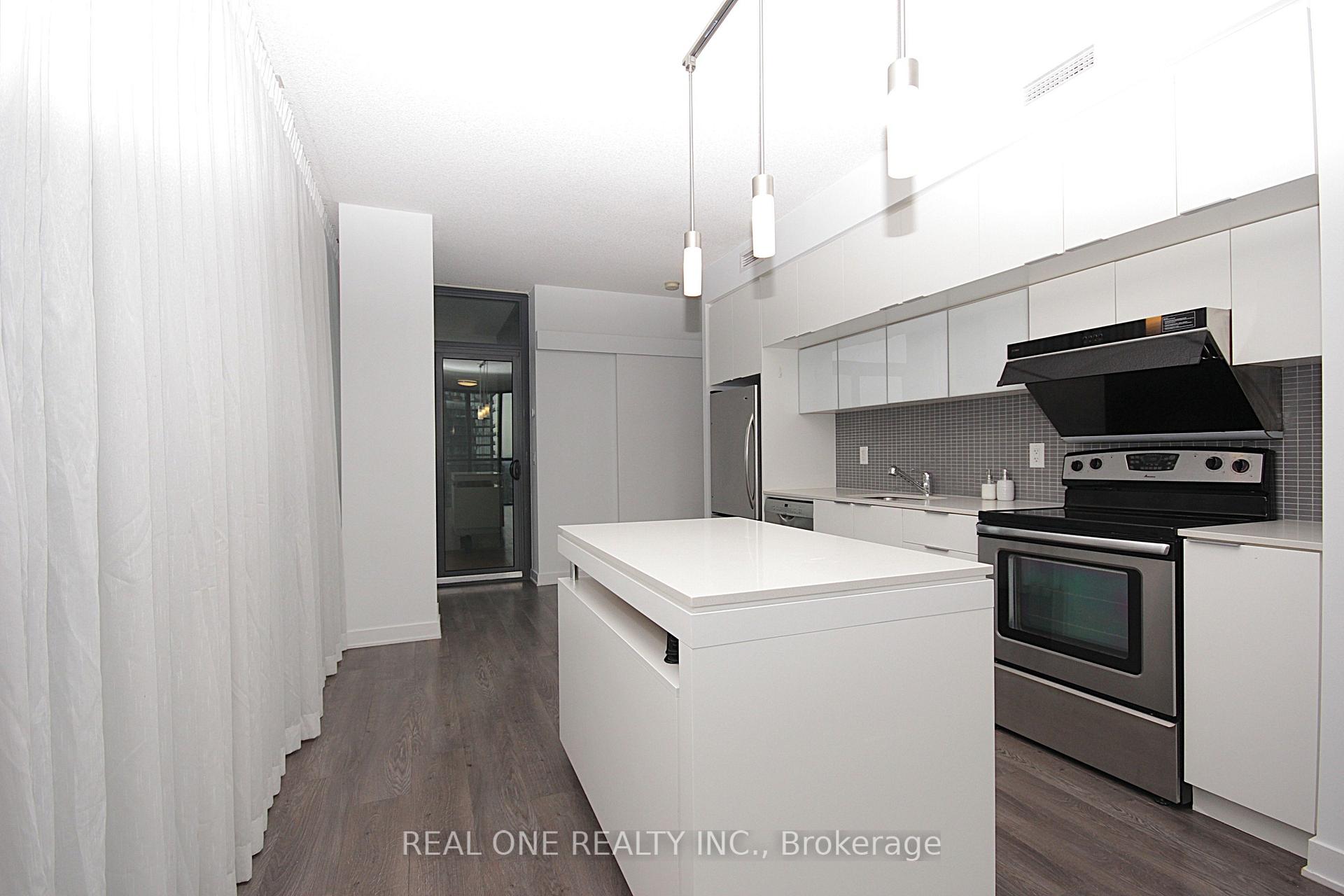 Photo 10 of Unit 3505, 110 Charles Street E, Toronto, Church-Yonge Corridor — HOMEH