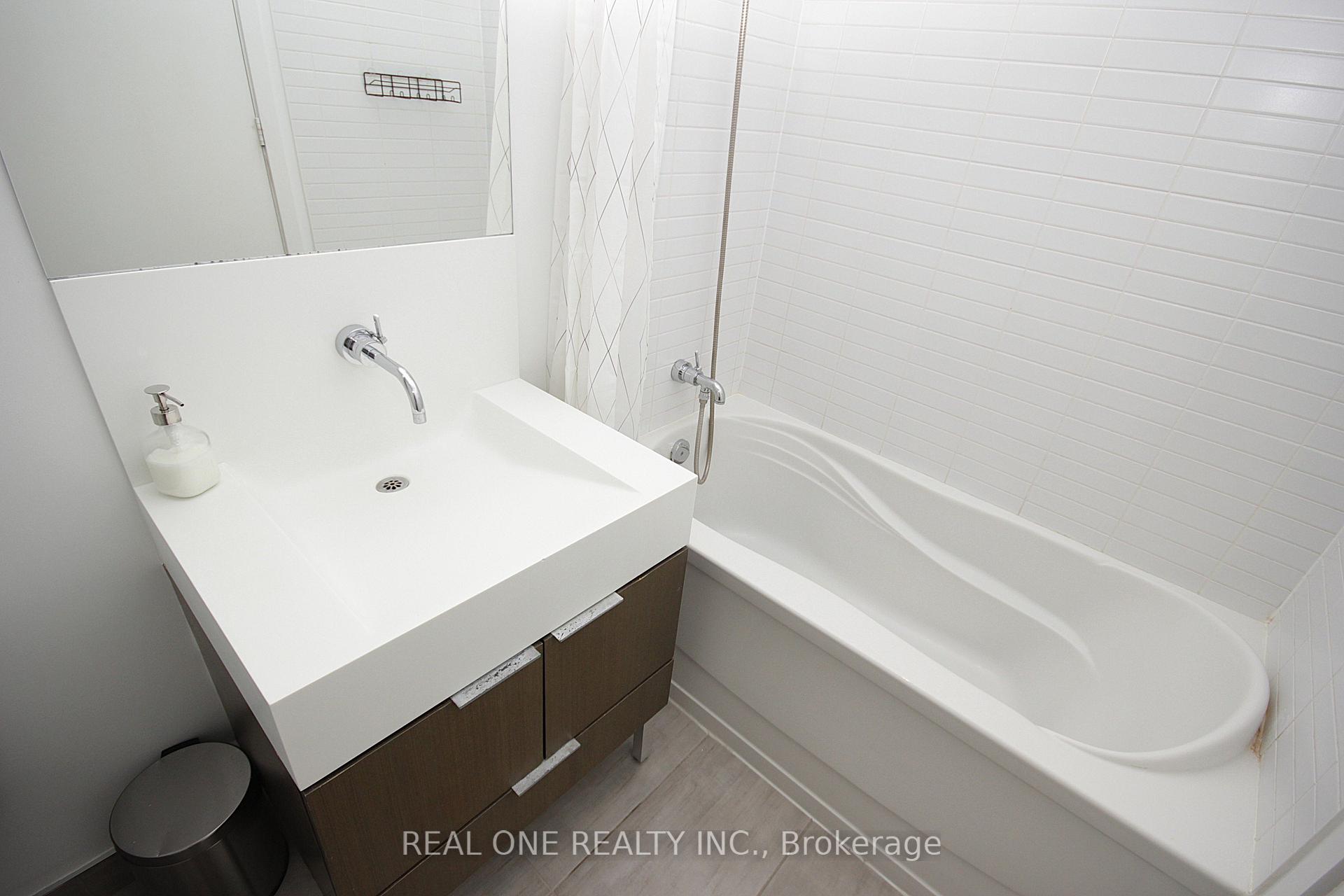 Photo 15 of Unit 3505, 110 Charles Street E, Toronto, Church-Yonge Corridor — HOMEH