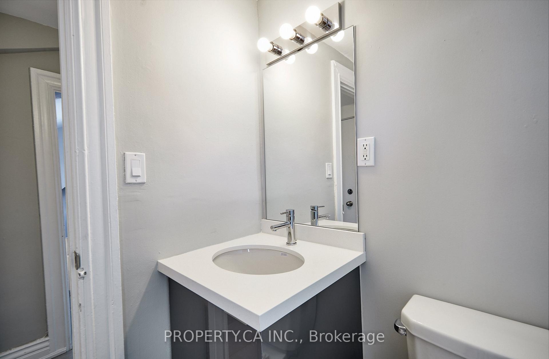 Photo 19 of Unit Upper, 345 Gladstone Avenue, Toronto, Dufferin Grove — HOMEH