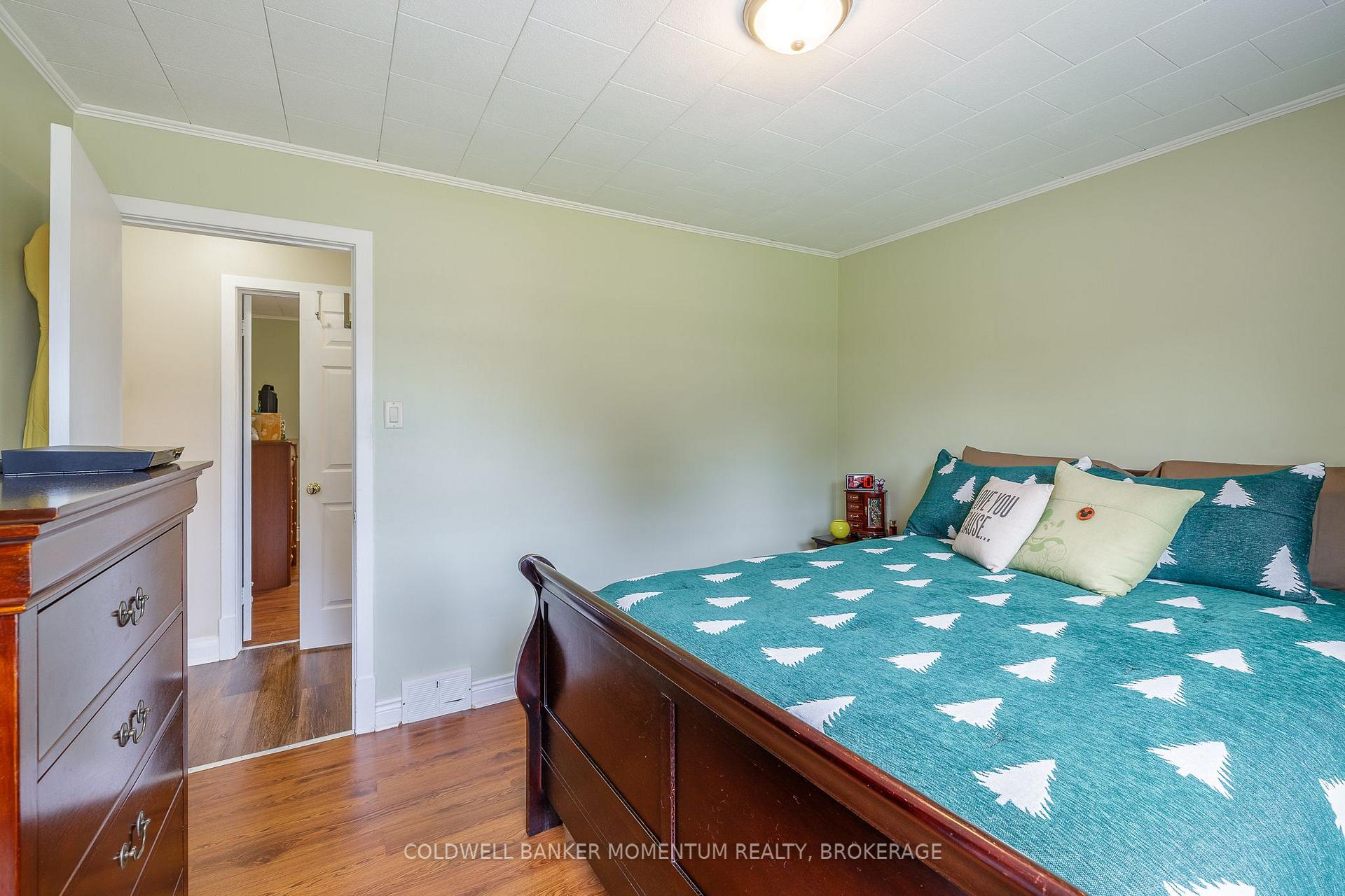 Photo 24 of 5916 Murray Street, Niagara Falls, Dorchester — HOMEH
