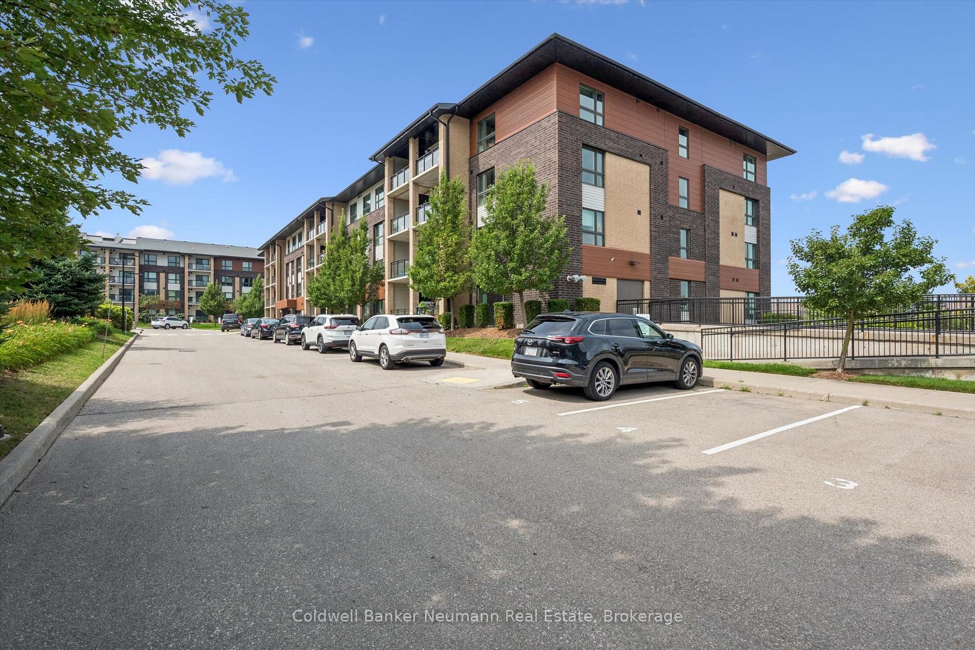Photo 2 of Unit 412, 17 Kay Crescent, Guelph, Pineridge/Westminster Woods — HOMEH
