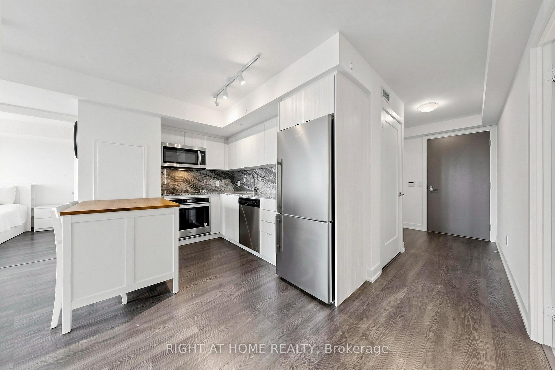 Photo 13 of Unit 936, 5 Mabelle Avenue, Etobicoke, Islington-City Centre West — HOMEH