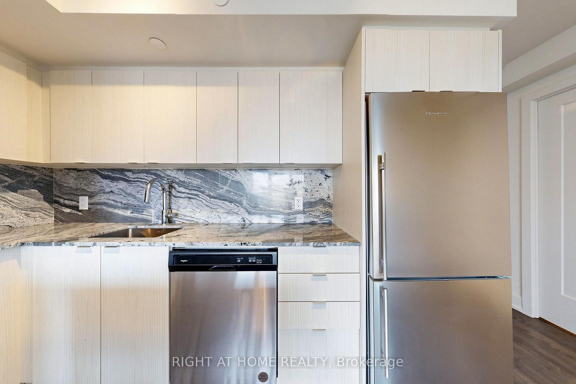 Photo 14 of Unit 936, 5 Mabelle Avenue, Etobicoke, Islington-City Centre West — HOMEH