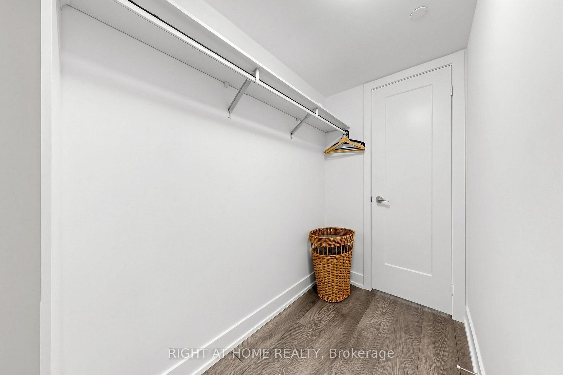 Photo 24 of Unit 936, 5 Mabelle Avenue, Etobicoke, Islington-City Centre West — HOMEH