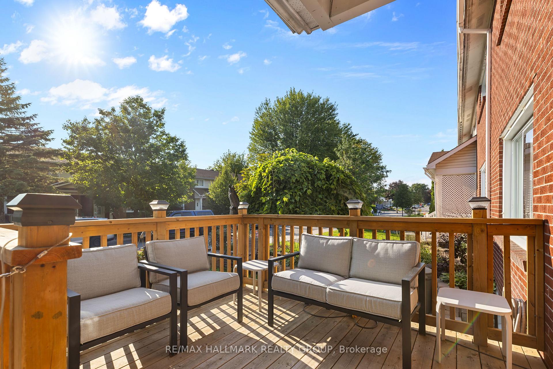 Photo 4 of 789 Borthwick Avenue, Ottawa, Castle Heights/Rideau High — HOMEH