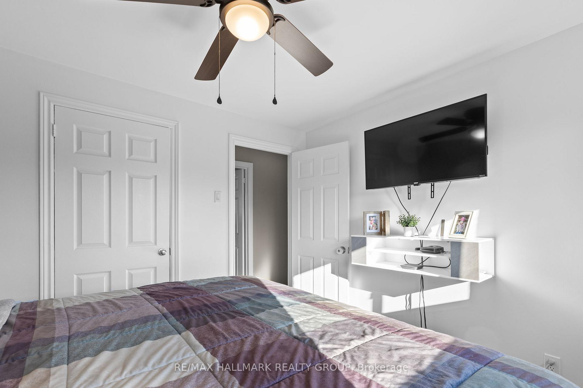 Photo 17 of 789 Borthwick Avenue, Ottawa, Castle Heights/Rideau High — HOMEH