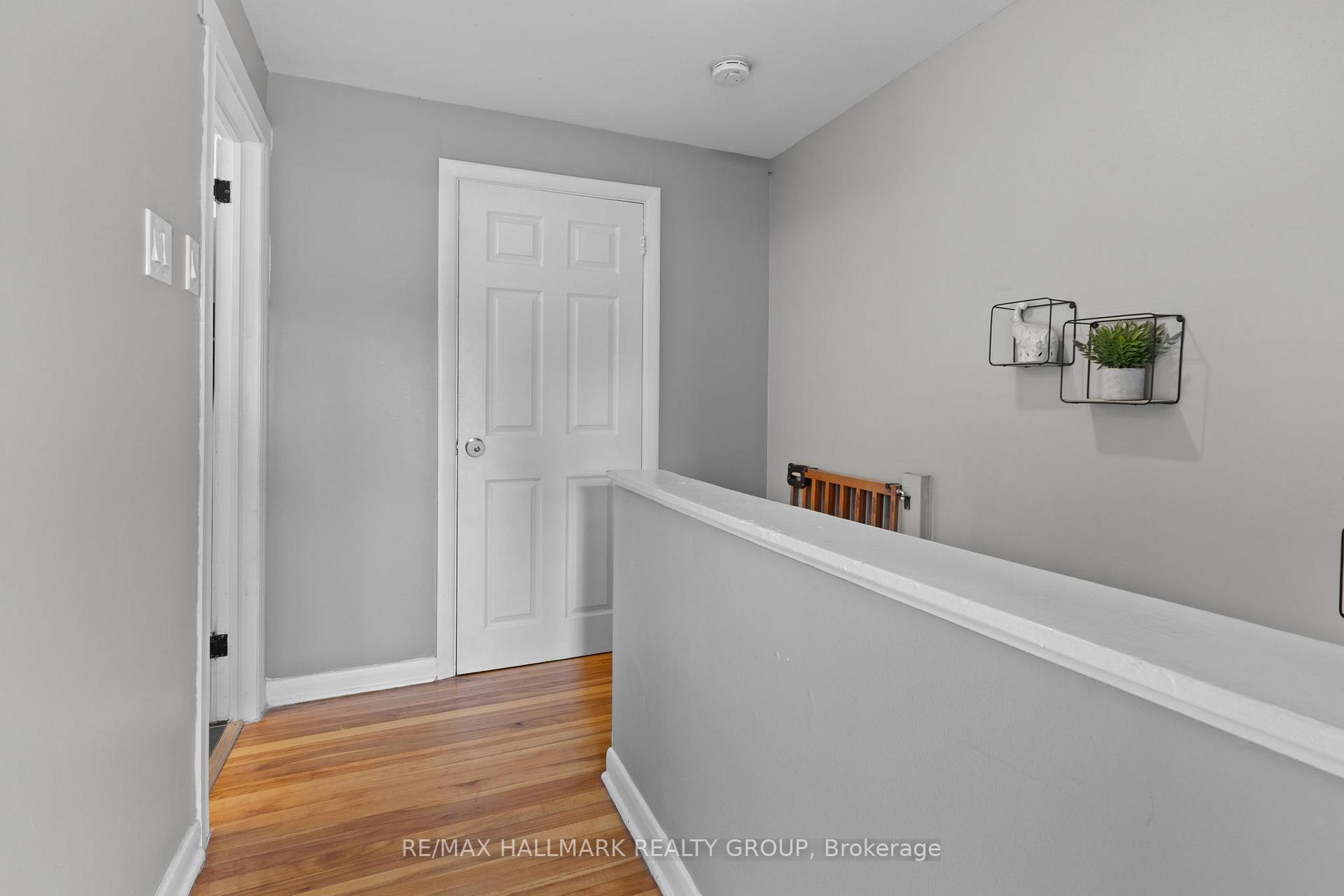Photo 21 of 789 Borthwick Avenue, Ottawa, Castle Heights/Rideau High — HOMEH