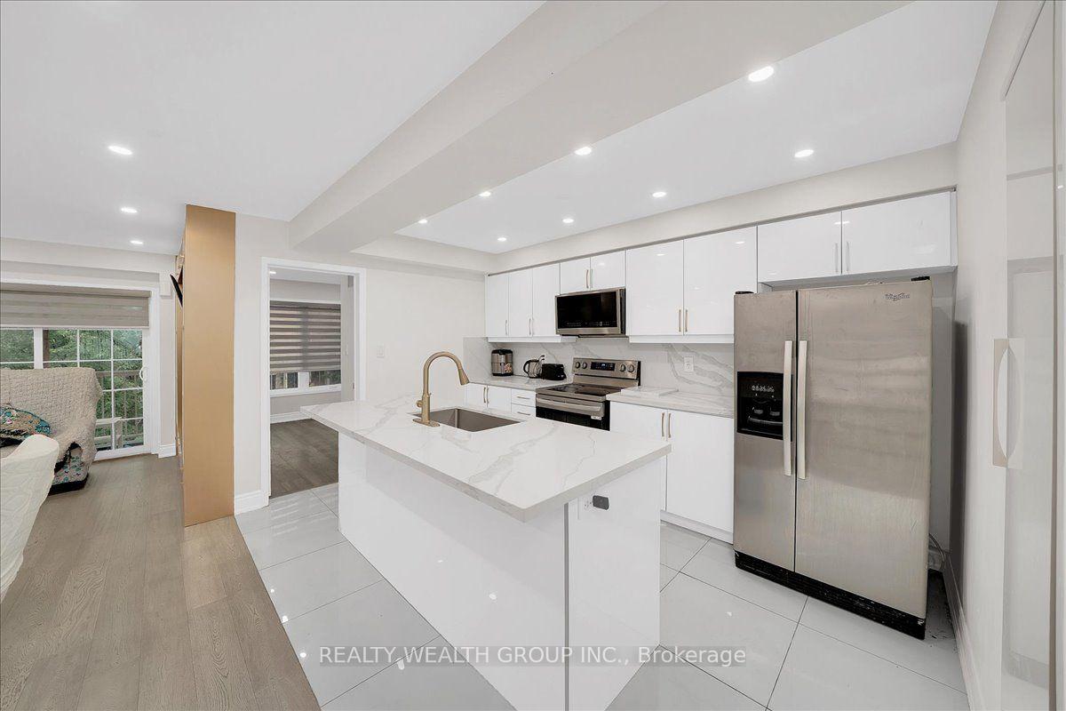 Photo 6 of 40 Clowes Street, Ajax, Central East — HOMEH