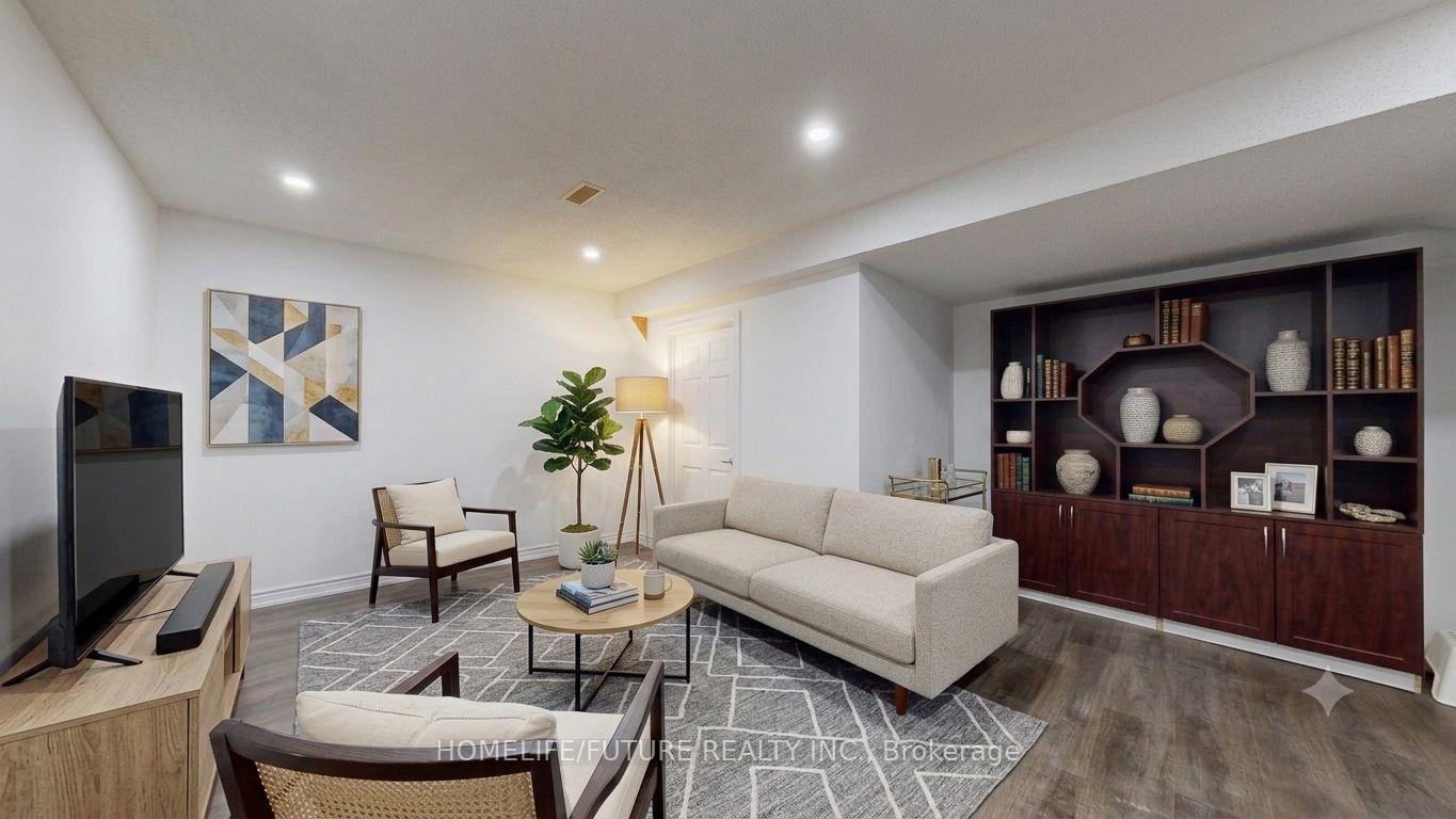 Photo 4 of Unit BSMT, 75 Silver Rose Crescent, Markham, Cachet — HOMEH