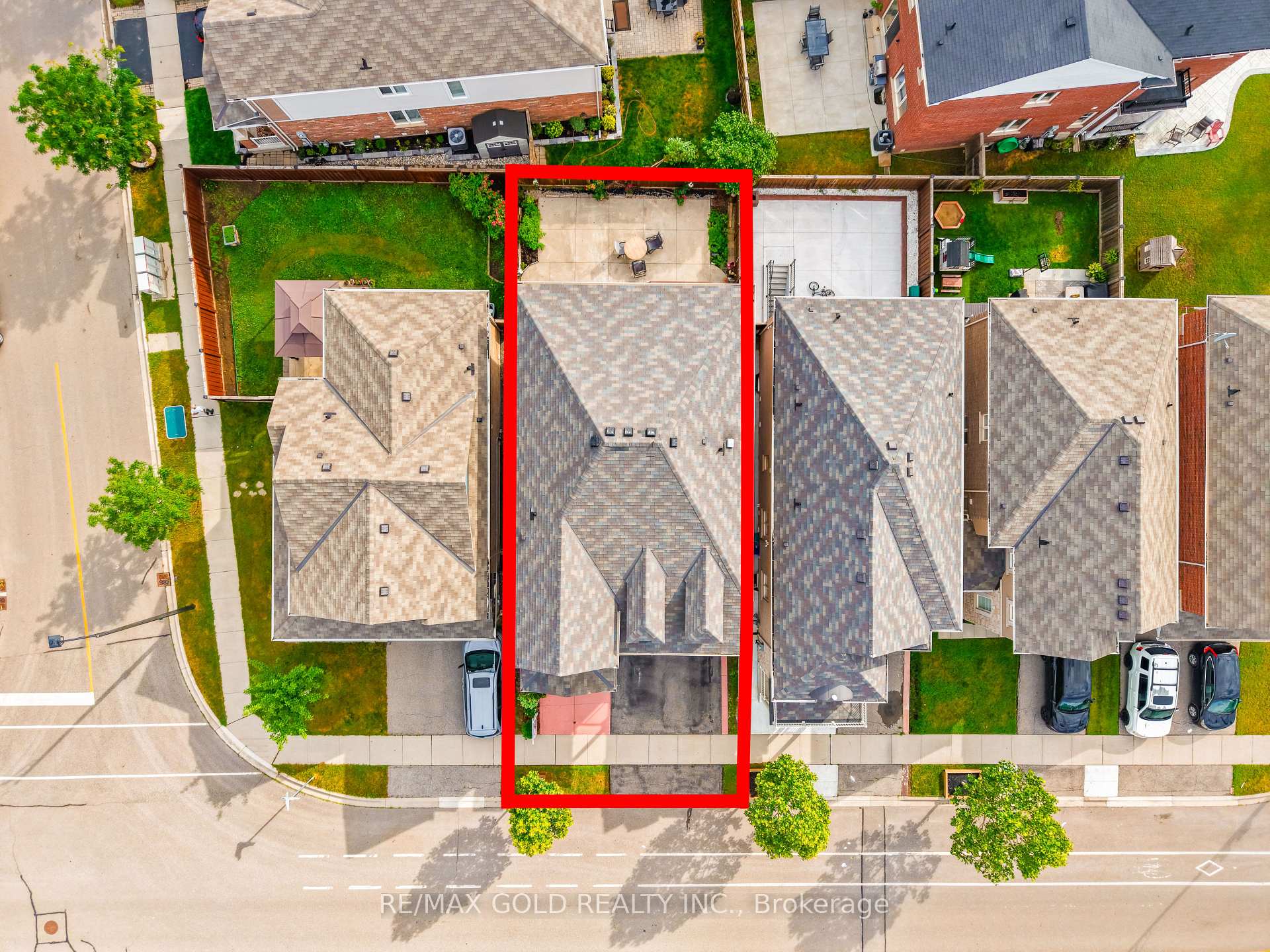 Photo 3 of 1547 Farmstead Drive, Milton, Ford — HOMEH