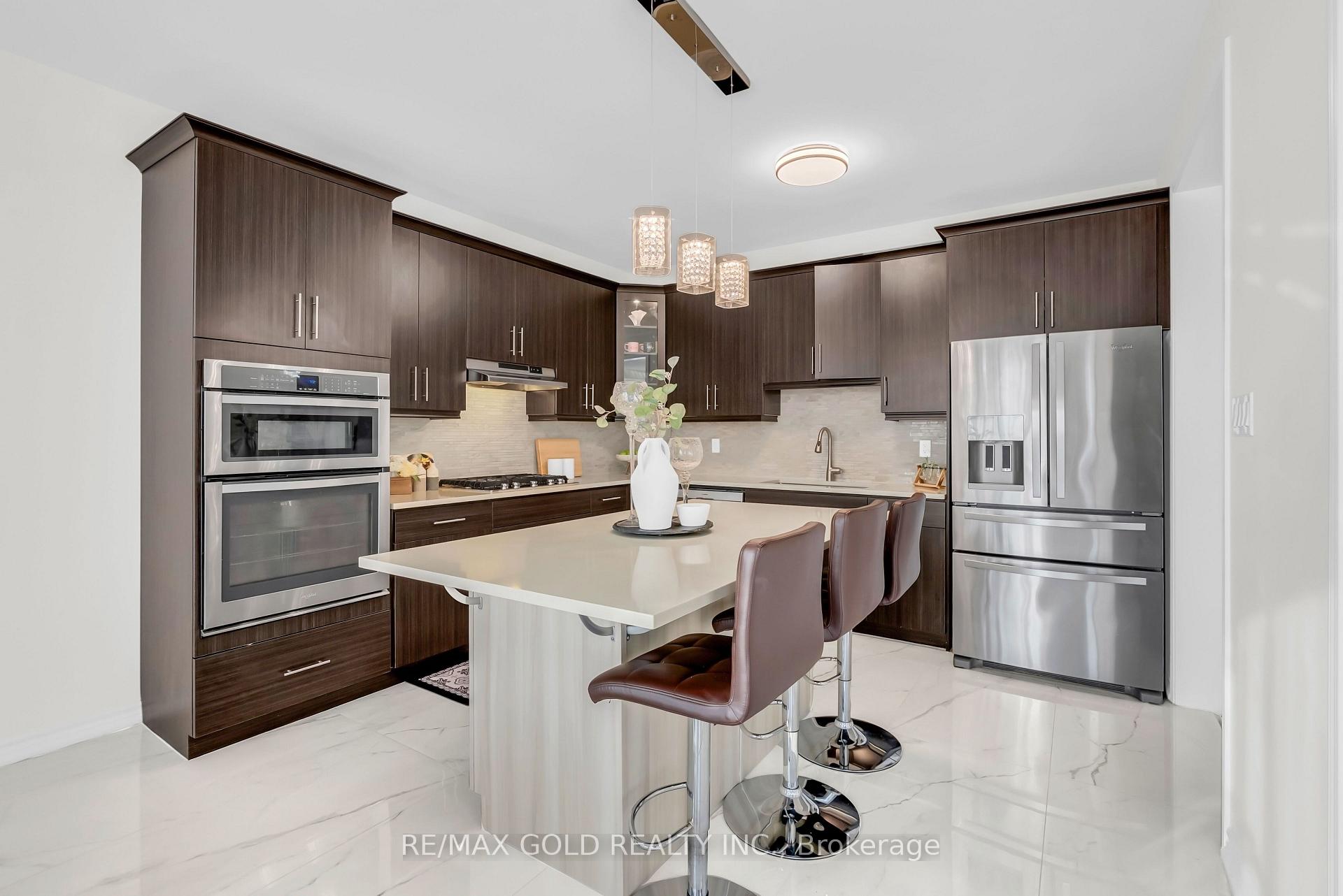 Photo 16 of 1547 Farmstead Drive, Milton, Ford — HOMEH