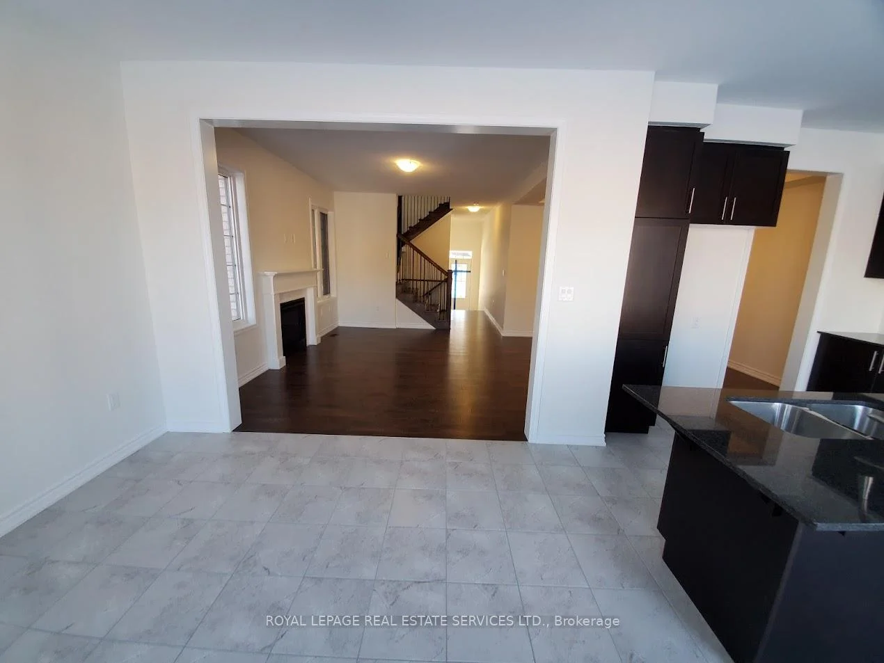 Photo 12 of 14 Morning Sparrow Drive, Vaughan, Kleinburg — HOMEH