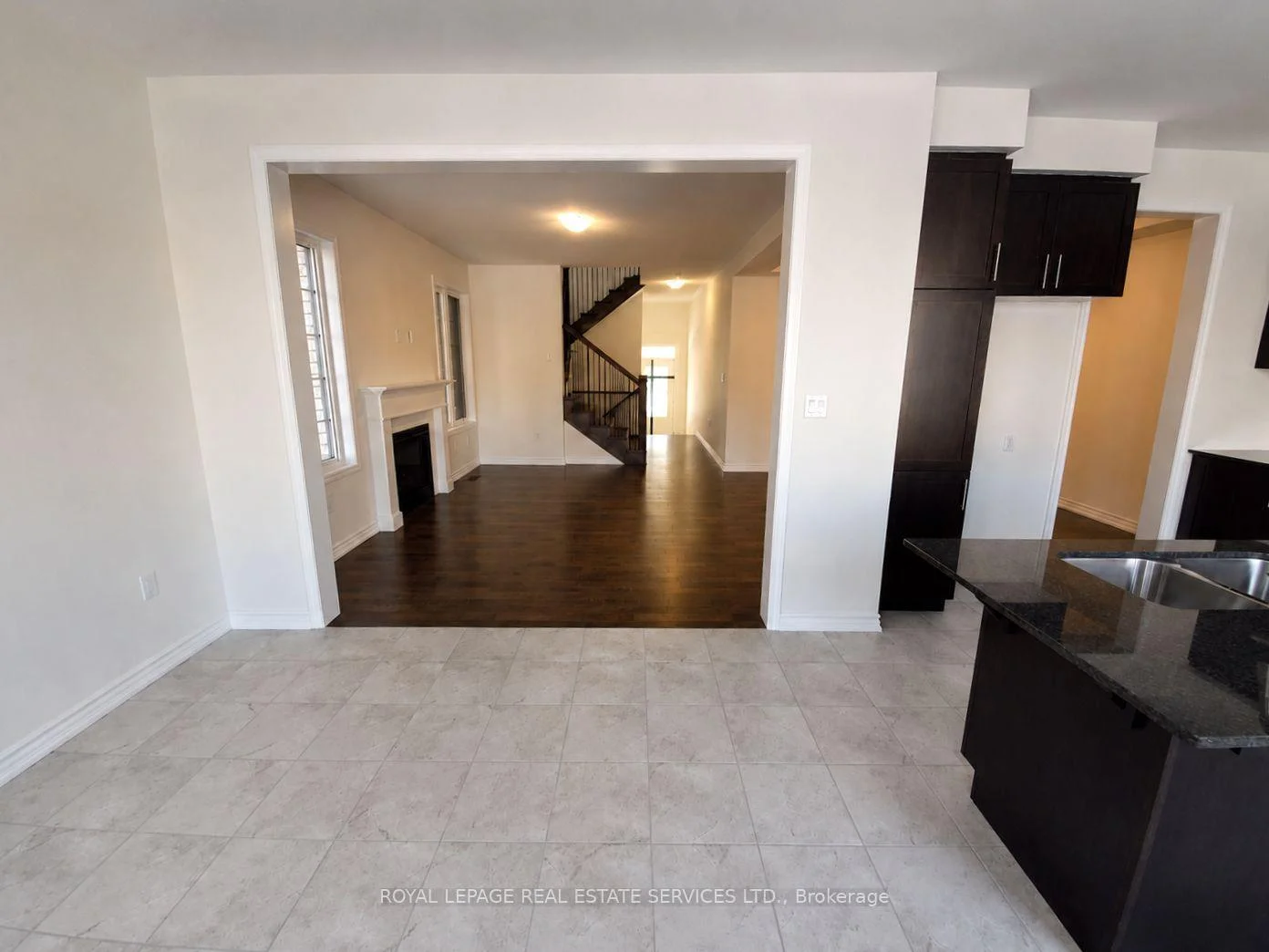 Photo 13 of 14 Morning Sparrow Drive, Vaughan, Kleinburg — HOMEH