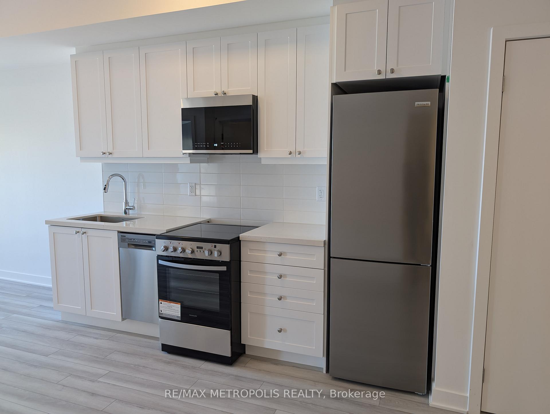 Photo 3 of Unit 207, 55 Clarington Boulevard, Clarington, Bowmanville — HOMEH
