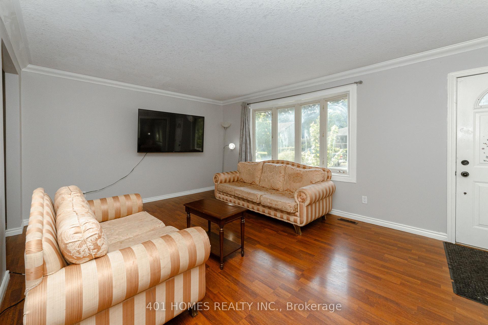 Photo 8 of 39 Patricia Avenue, St. Thomas — HOMEH