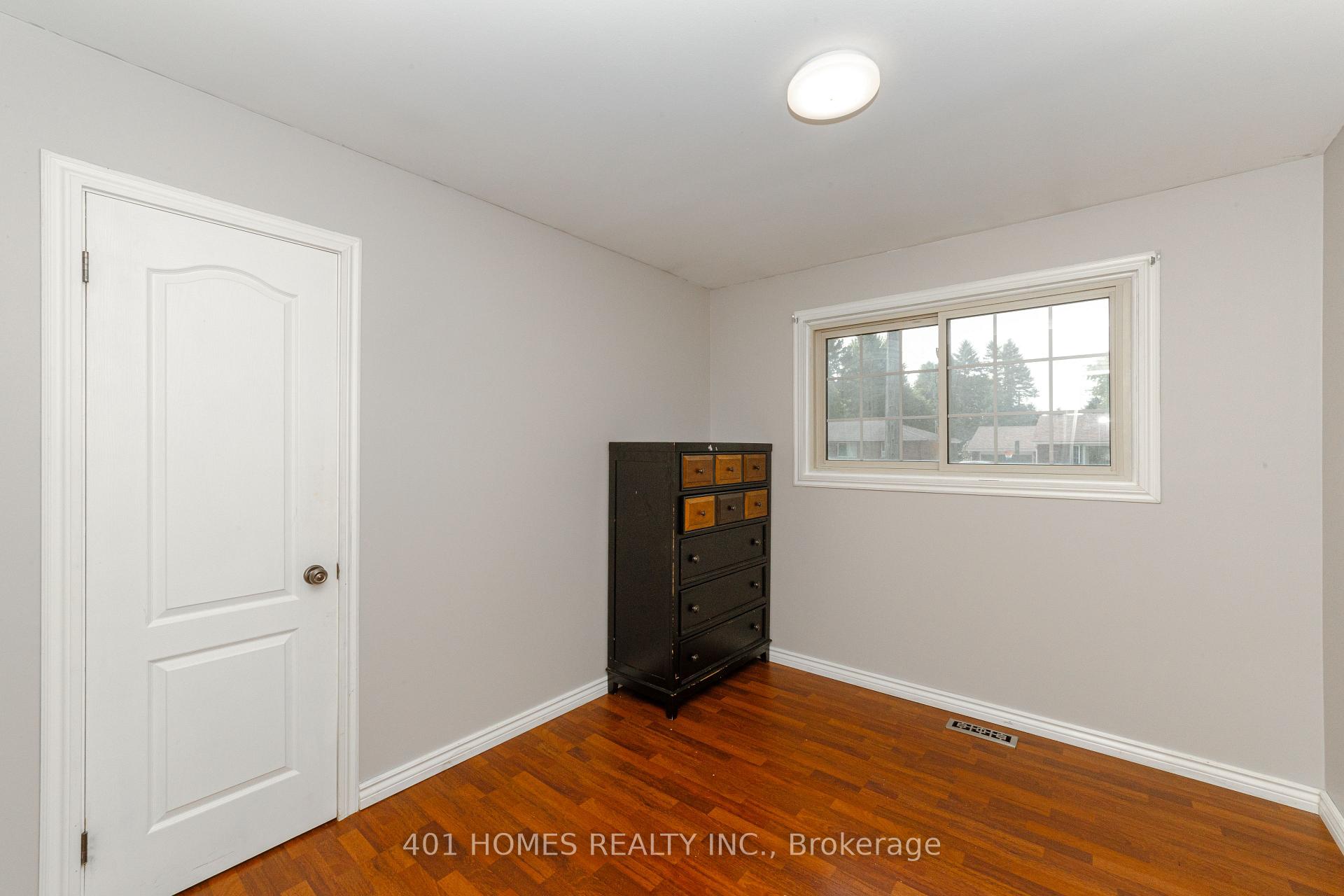 Photo 13 of 39 Patricia Avenue, St. Thomas — HOMEH