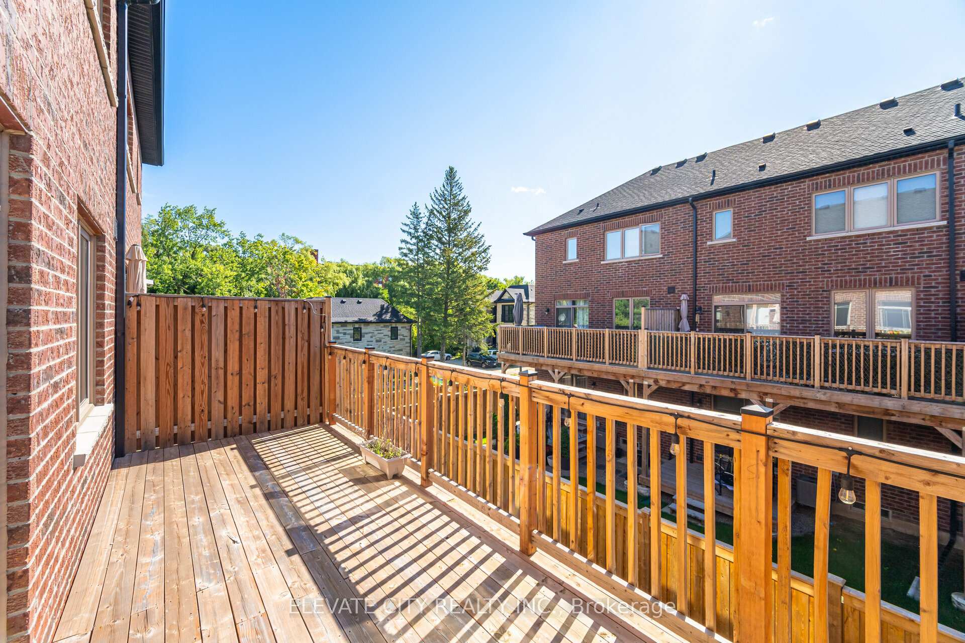 Photo 23 of 2008 Lushes Avenue, Mississauga, Clarkson — HOMEH