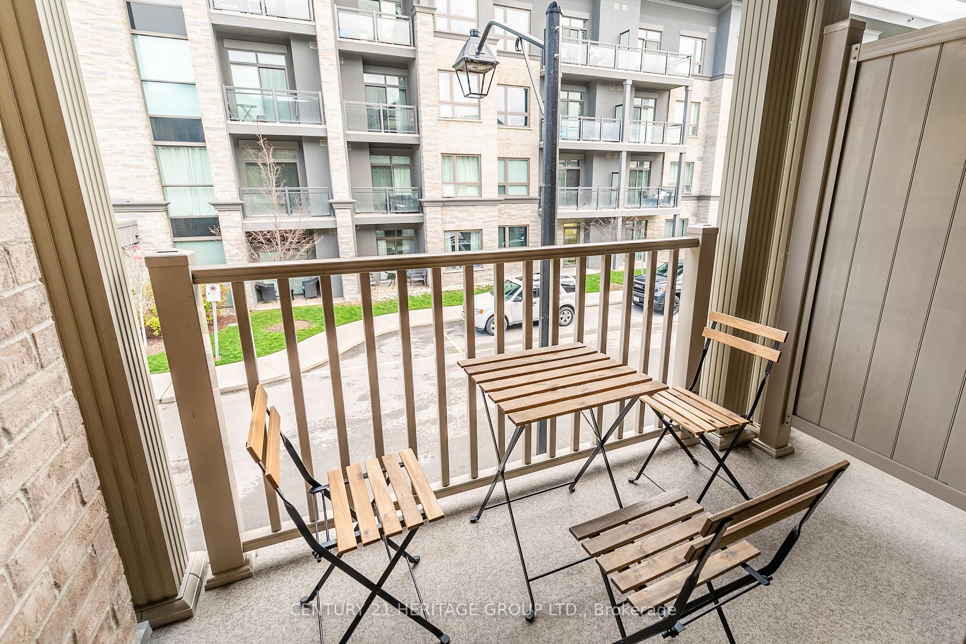 Photo 15 of 38 Southshore Crescent, Hamilton, Stoney Creek — HOMEH