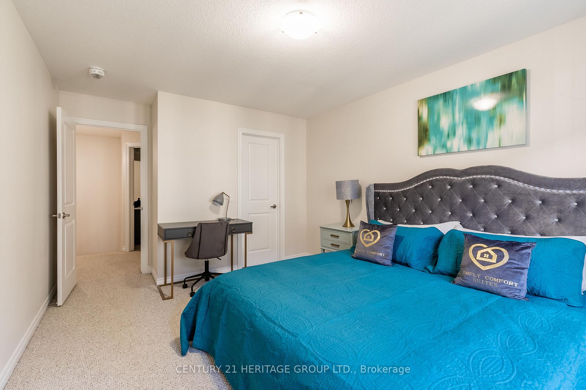 Photo 18 of 38 Southshore Crescent, Hamilton, Stoney Creek — HOMEH