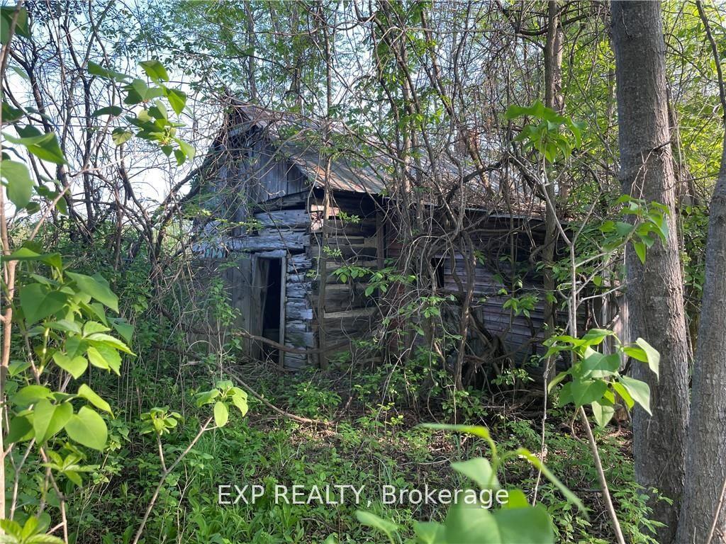 Photo 10 of 28 Island View Drive, North Algona Wilberforce, North Algona/Wilberforce Twp — HOMEH