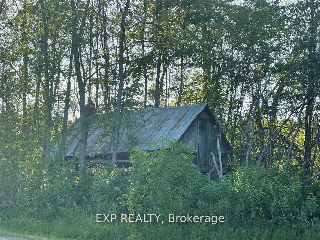 Photo 14 of 28 Island View Drive, North Algona Wilberforce, North Algona/Wilberforce Twp — HOMEH