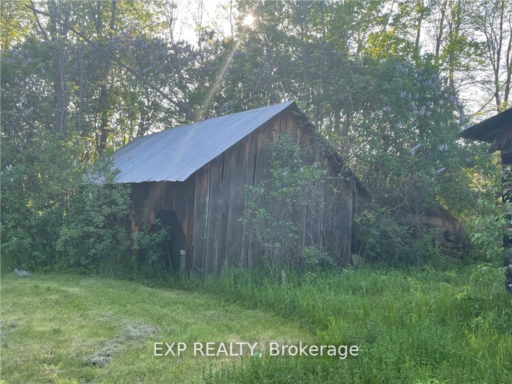 Photo 19 of 28 Island View Drive, North Algona Wilberforce, North Algona/Wilberforce Twp — HOMEH