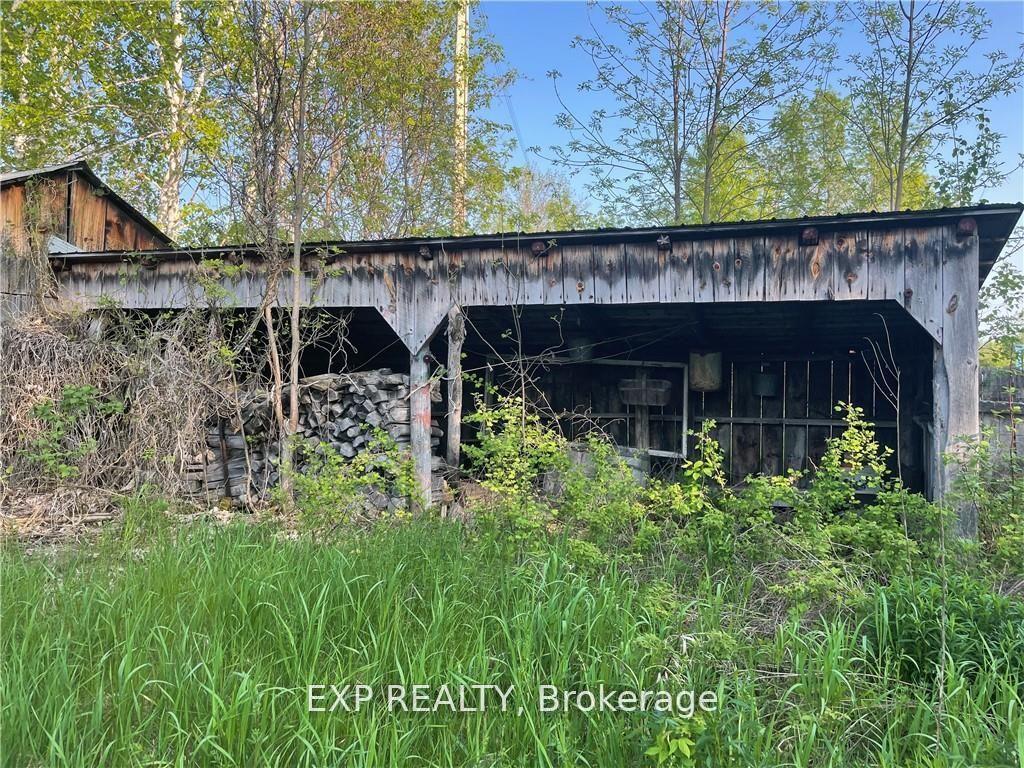 Photo 20 of 28 Island View Drive, North Algona Wilberforce, North Algona/Wilberforce Twp — HOMEH