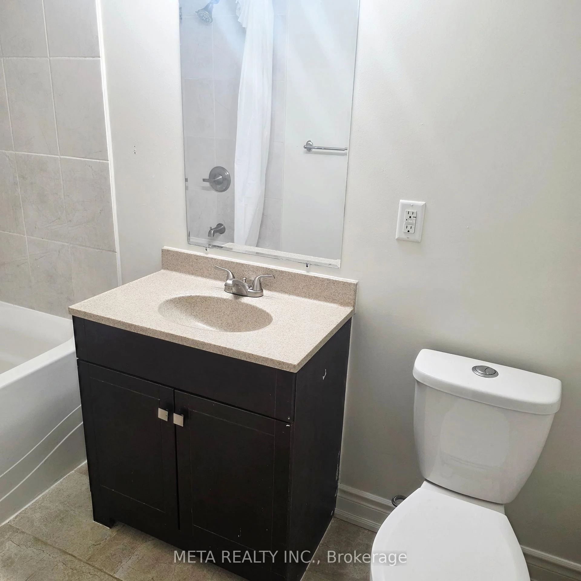 Photo 10 of Unit lower, 296 Festhubert Street E, Oshawa, Central — HOMEH