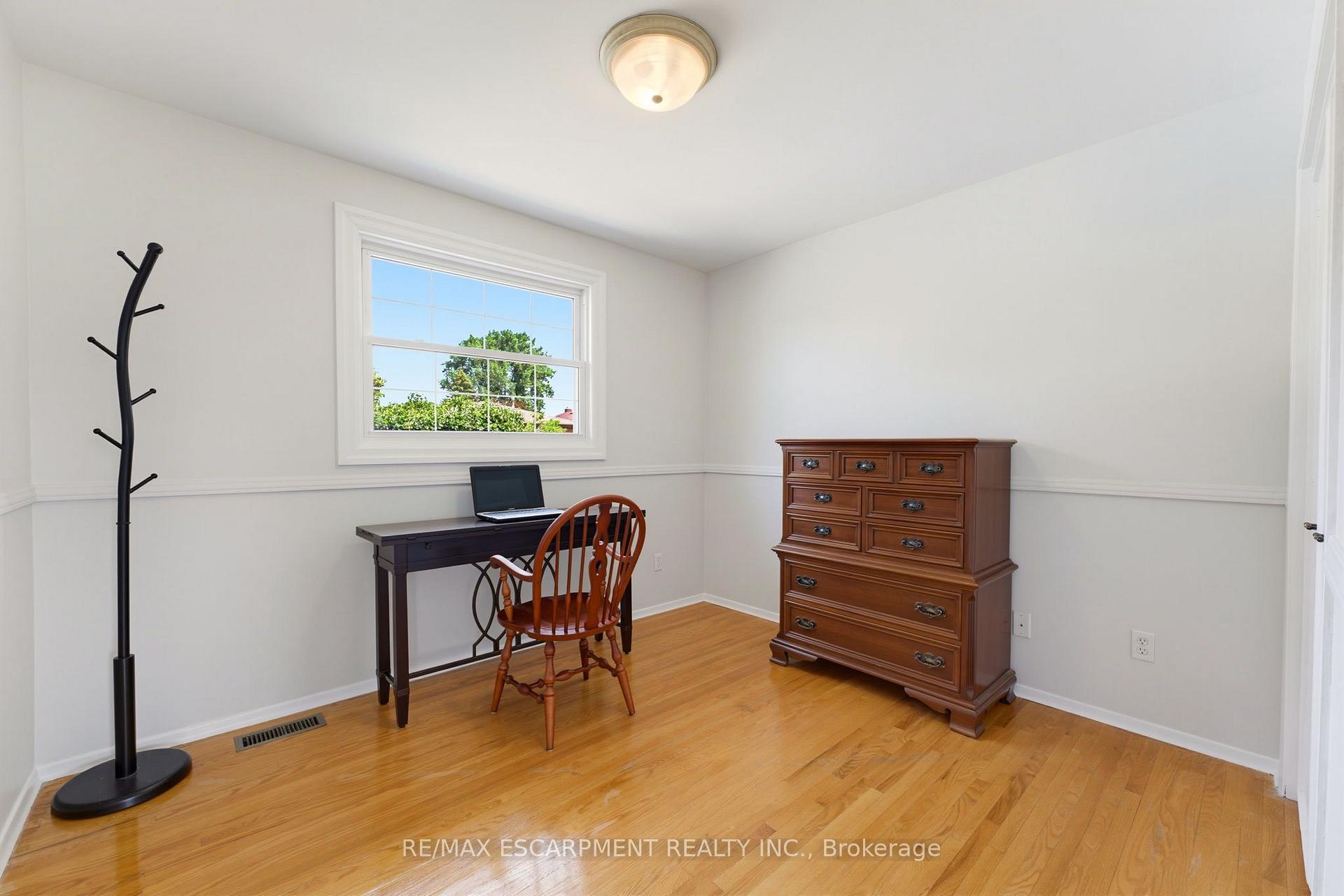 Photo 19 of 9 Carpenter Avenue, Hamilton, Stoney Creek — HOMEH