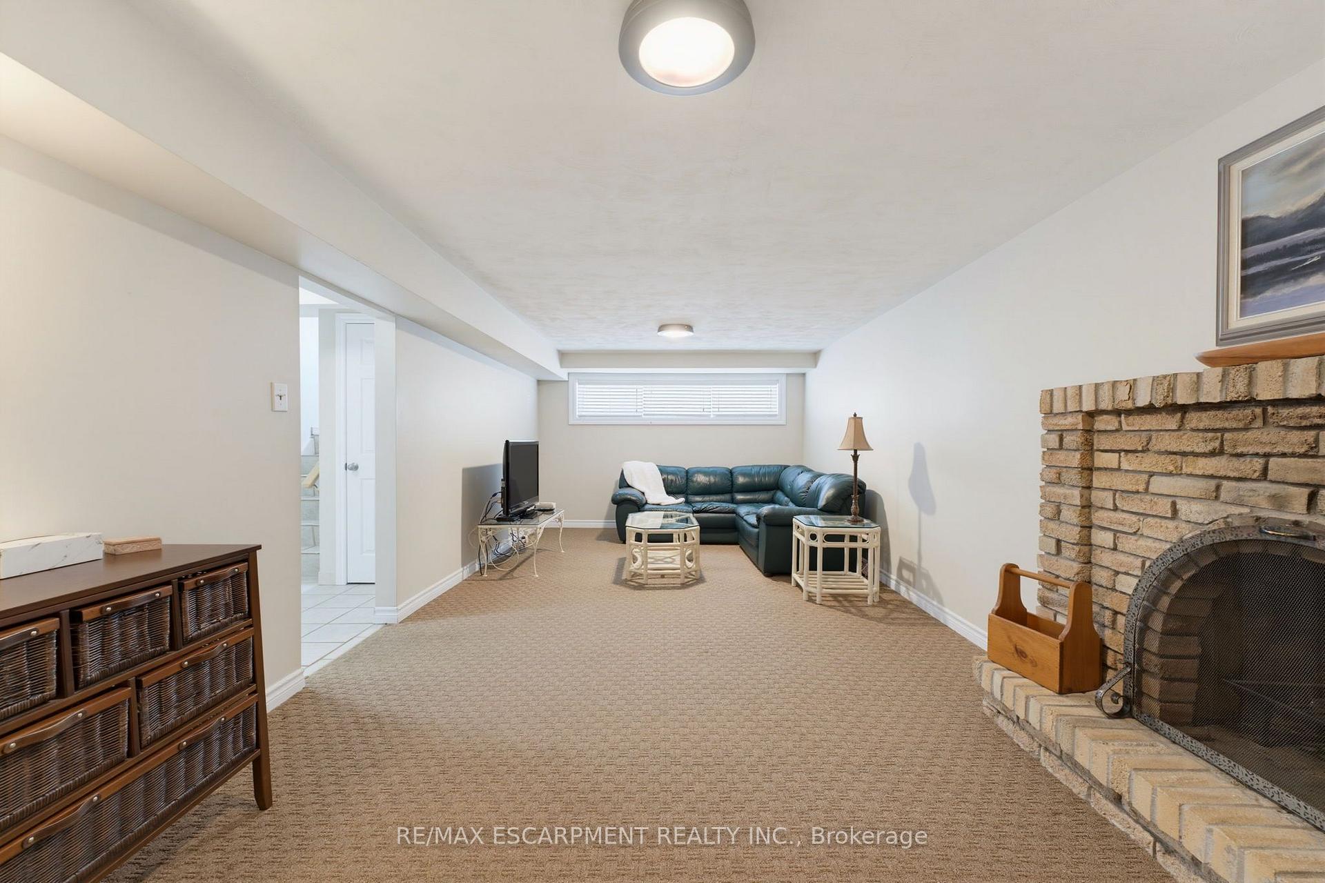 Photo 22 of 9 Carpenter Avenue, Hamilton, Stoney Creek — HOMEH