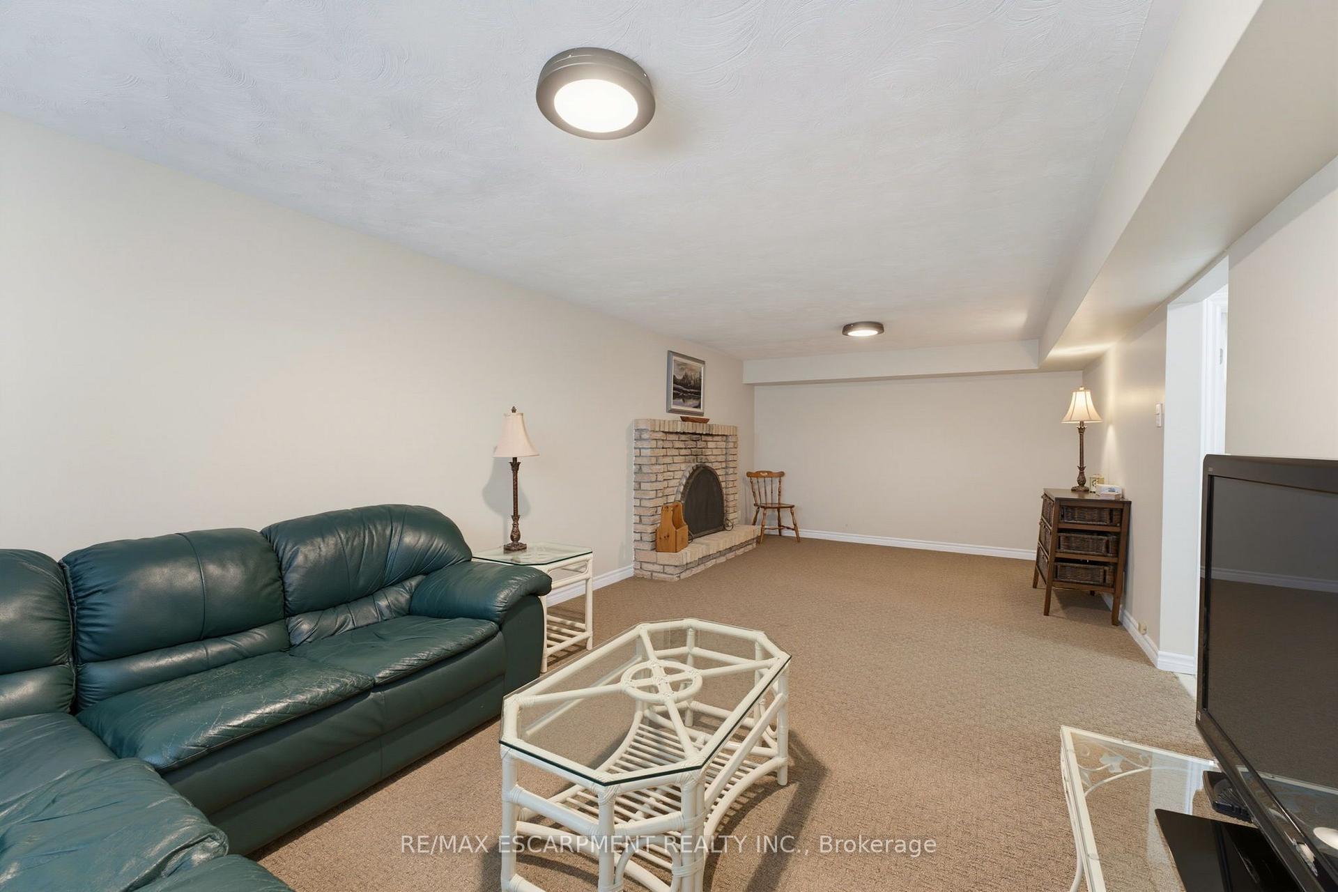Photo 23 of 9 Carpenter Avenue, Hamilton, Stoney Creek — HOMEH