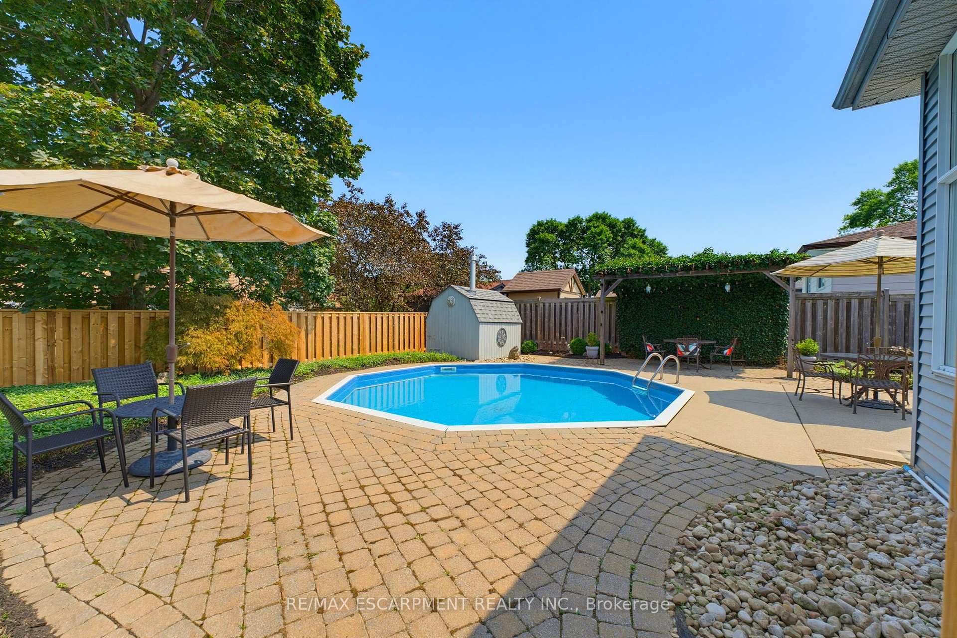 Photo 28 of 9 Carpenter Avenue, Hamilton, Stoney Creek — HOMEH