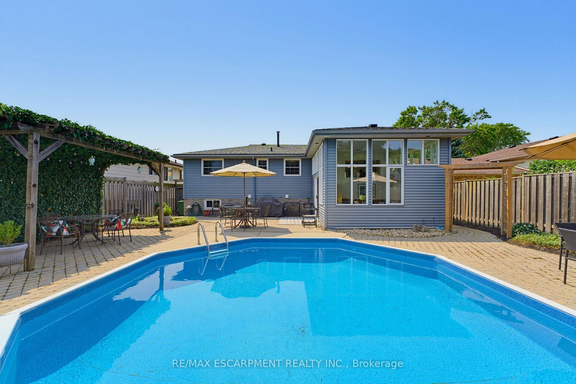 Photo 29 of 9 Carpenter Avenue, Hamilton, Stoney Creek — HOMEH