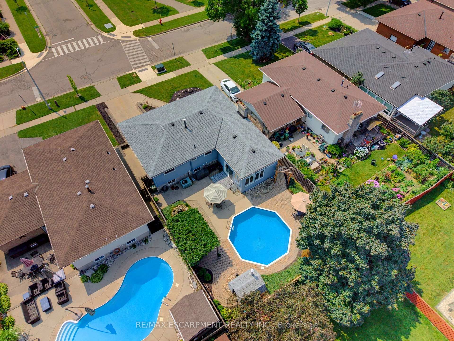 Photo 30 of 9 Carpenter Avenue, Hamilton, Stoney Creek — HOMEH