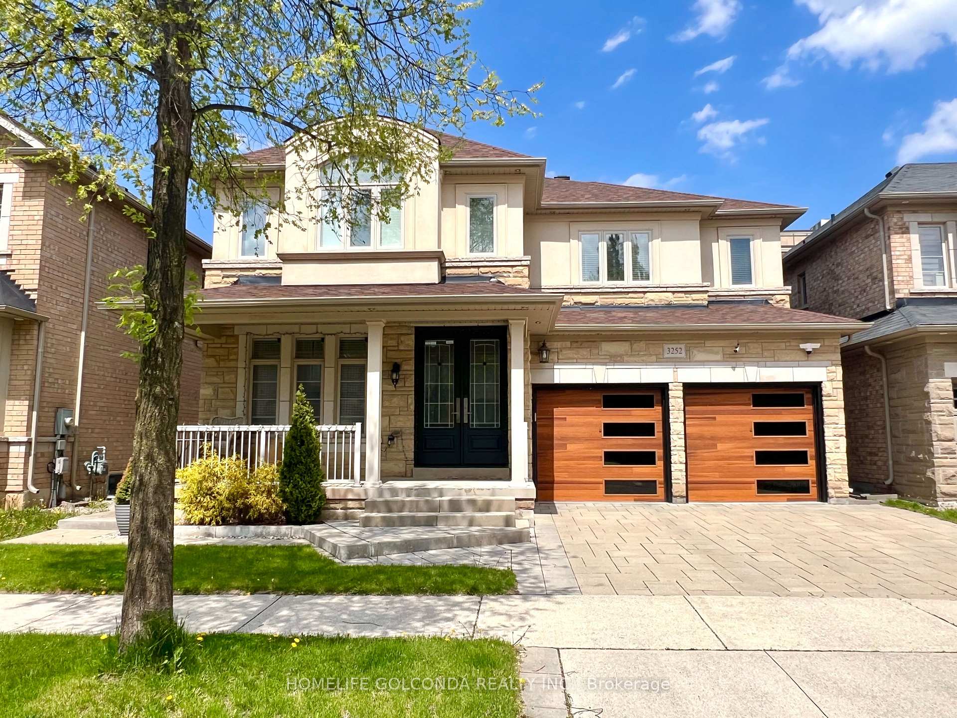 Photo 2 of 3252 Larry Crescent, Oakville, Glenorchy — HOMEH