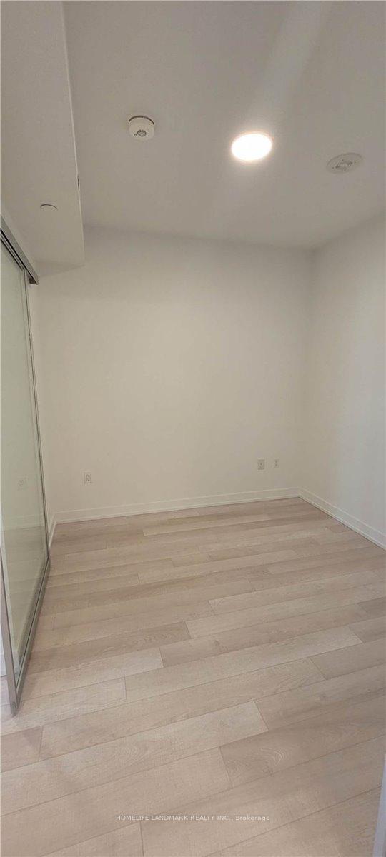 Photo 6 of Unit 1010, 39 Roehampton Avenue, Toronto, Mount Pleasant West — HOMEH