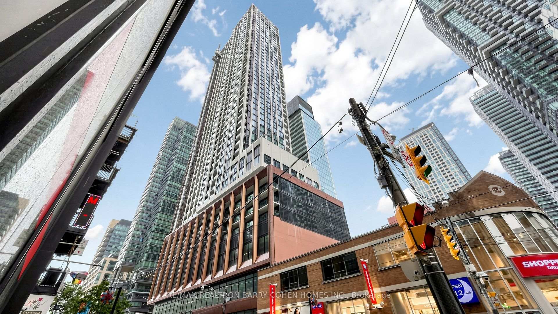 Photo 1 of Unit 1922, 400 King Street W, Toronto, Waterfront Communities — HOMEH