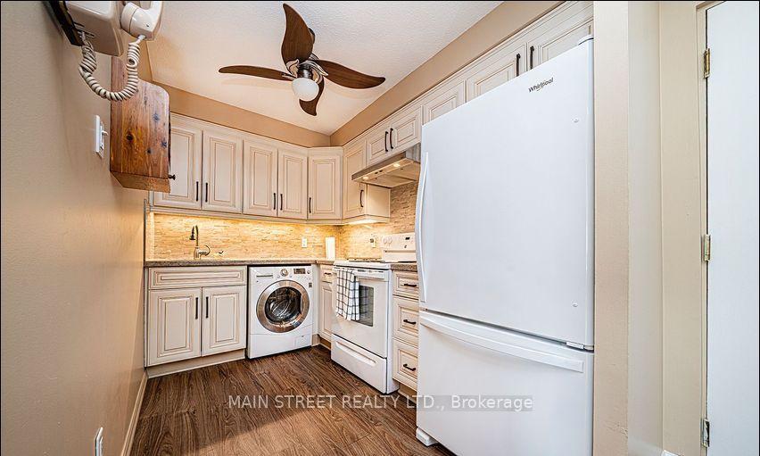 Photo 10 of Unit 316, 155 Riverglen Drive, Georgina, Keswick South — HOMEH