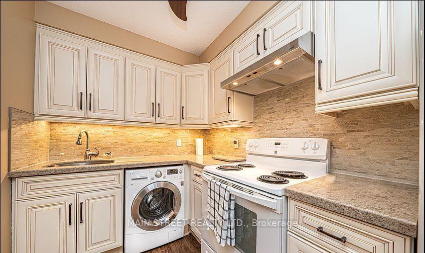 Photo 11 of Unit 316, 155 Riverglen Drive, Georgina, Keswick South — HOMEH