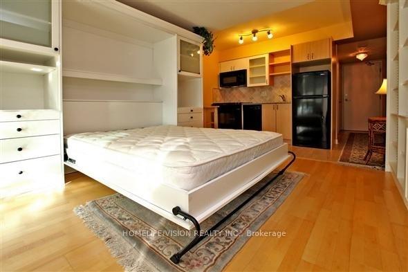 Photo 4 of Unit 2509, 600 Fleet Street, Toronto, Niagara — HOMEH
