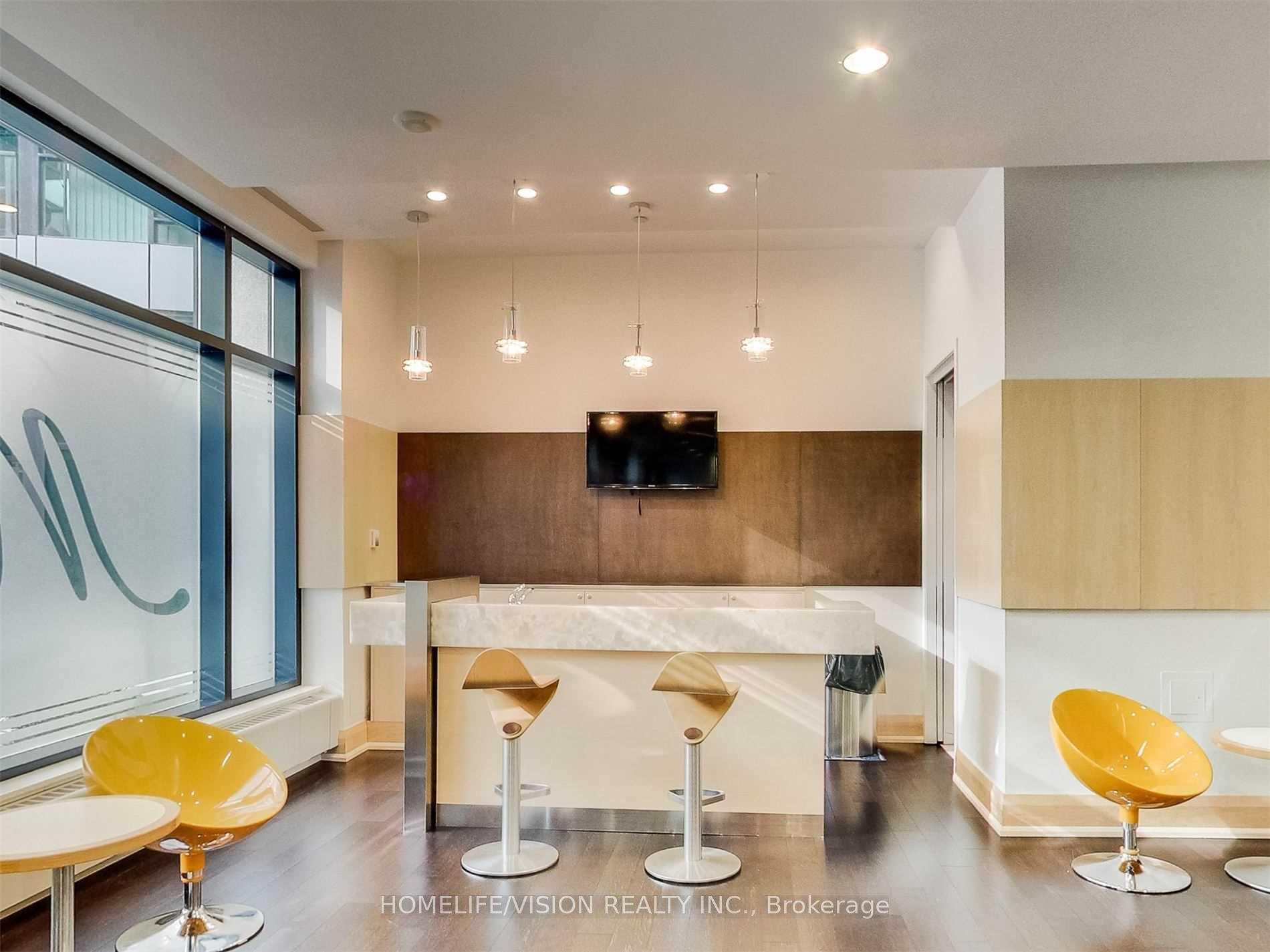 Photo 17 of Unit 2509, 600 Fleet Street, Toronto, Niagara — HOMEH