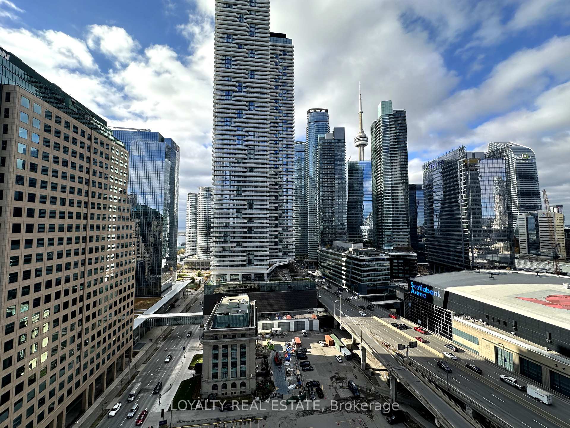 Photo 1 of Unit 2101, 33 Bay Street, Toronto, Waterfront Communities — HOMEH