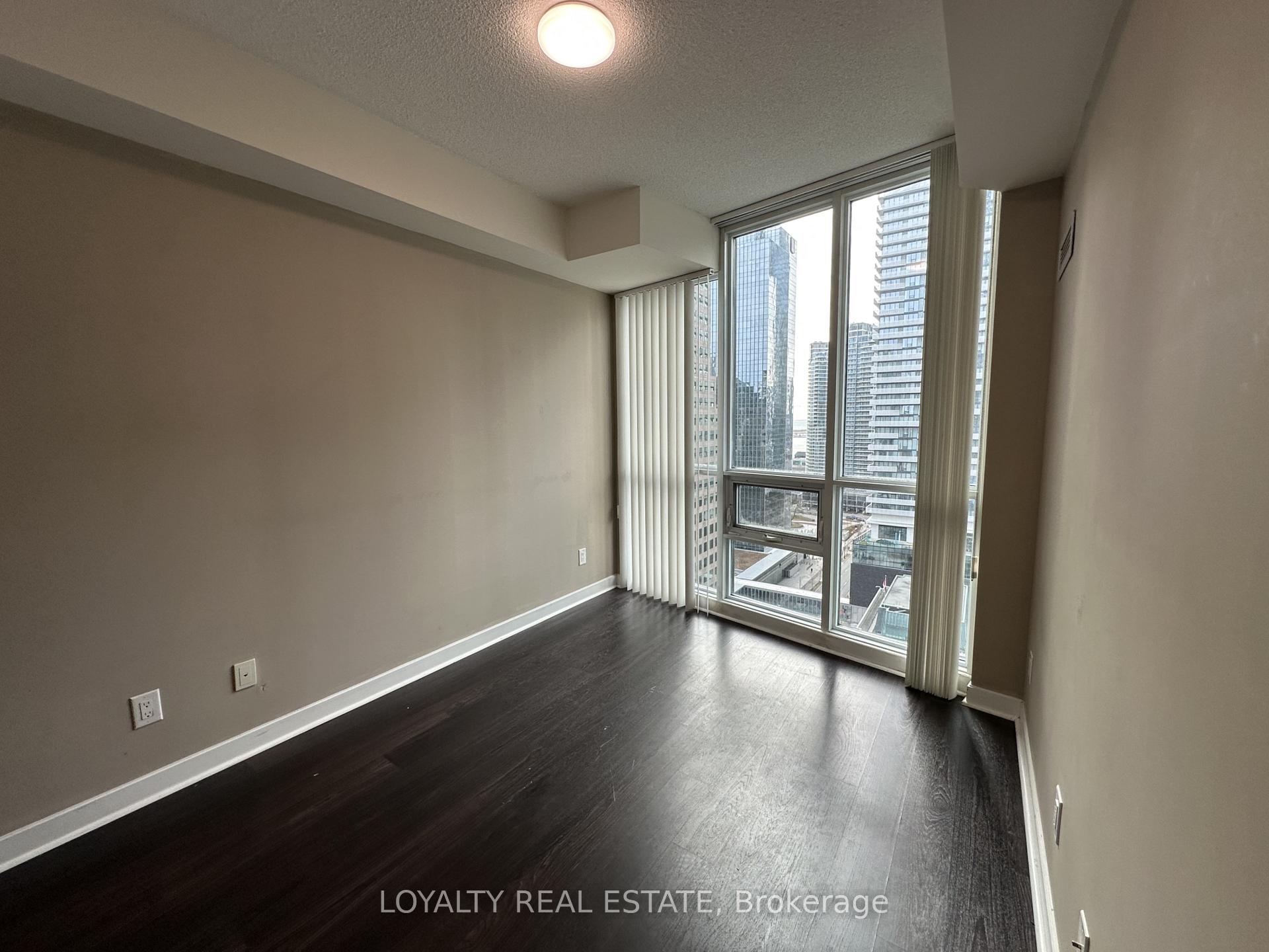Photo 12 of Unit 2101, 33 Bay Street, Toronto, Waterfront Communities — HOMEH