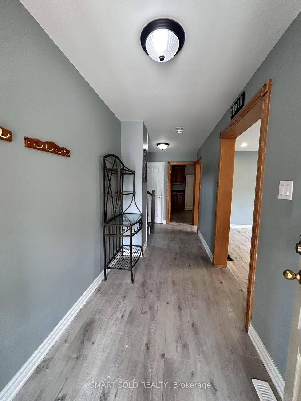 Photo 2 of 795 Pam Crescent, Newmarket, Huron Heights-Leslie Valley — HOMEH