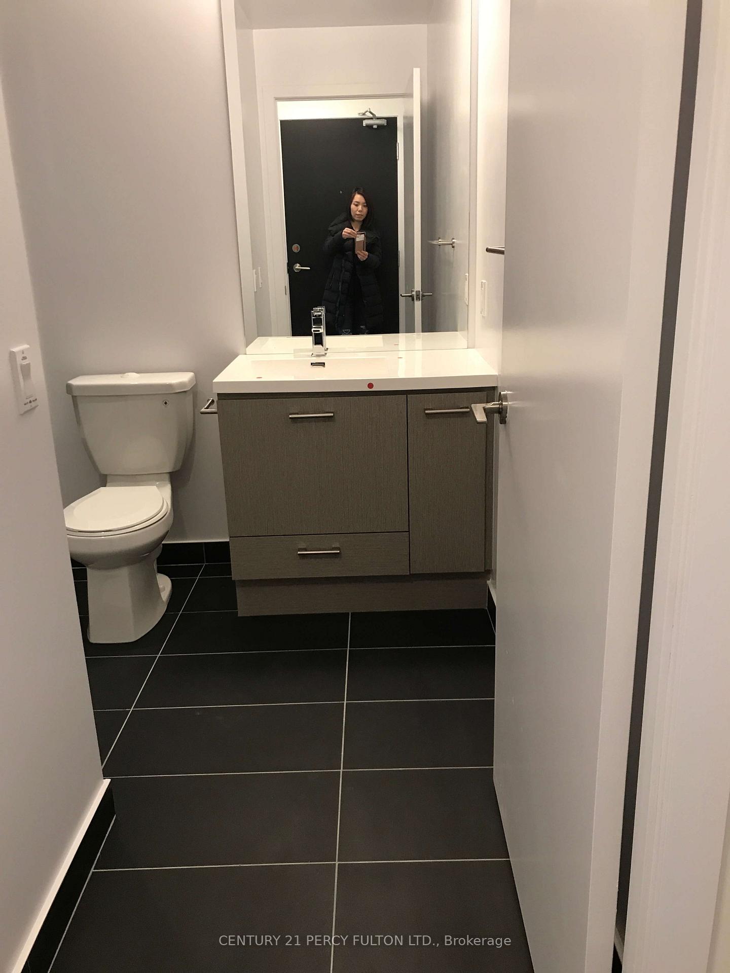 Photo 6 of Unit 3203, 87 Peter Street, Toronto, Waterfront Communities — HOMEH