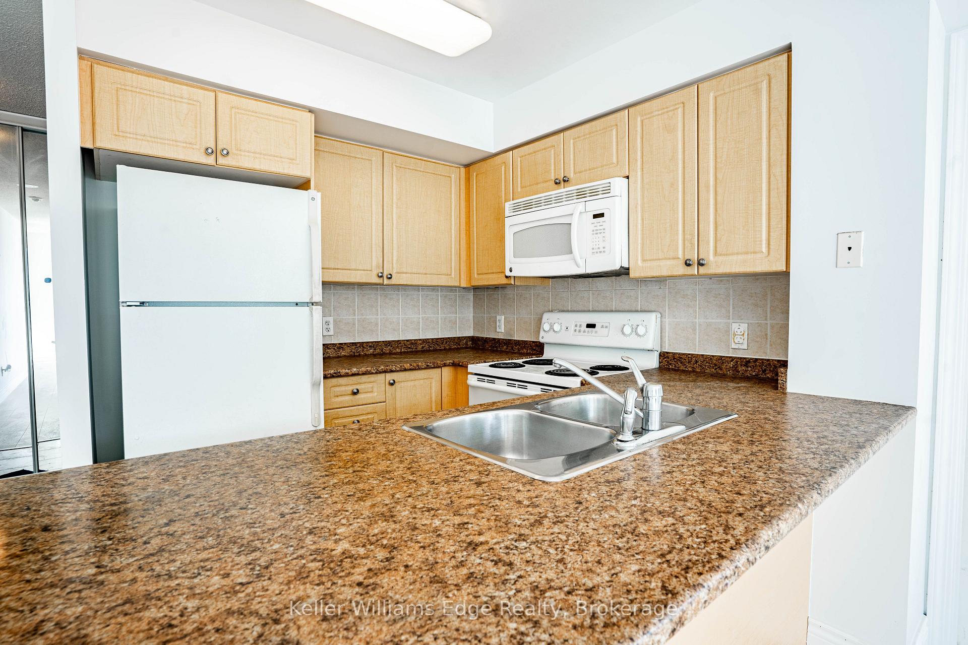 Photo 7 of Unit 2001, 30 Grand Trunk Crescent W, Toronto, Waterfront Communities — HOMEH